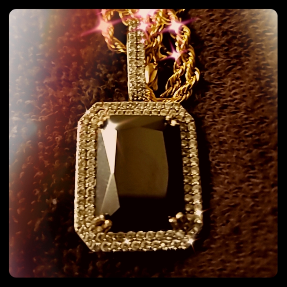 Black onyx pendant and chain